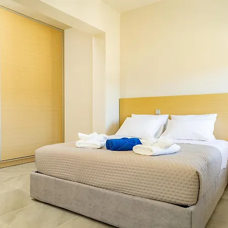 Oikia Azilakas 3 Bedroom House With Parking 아파트 하니아